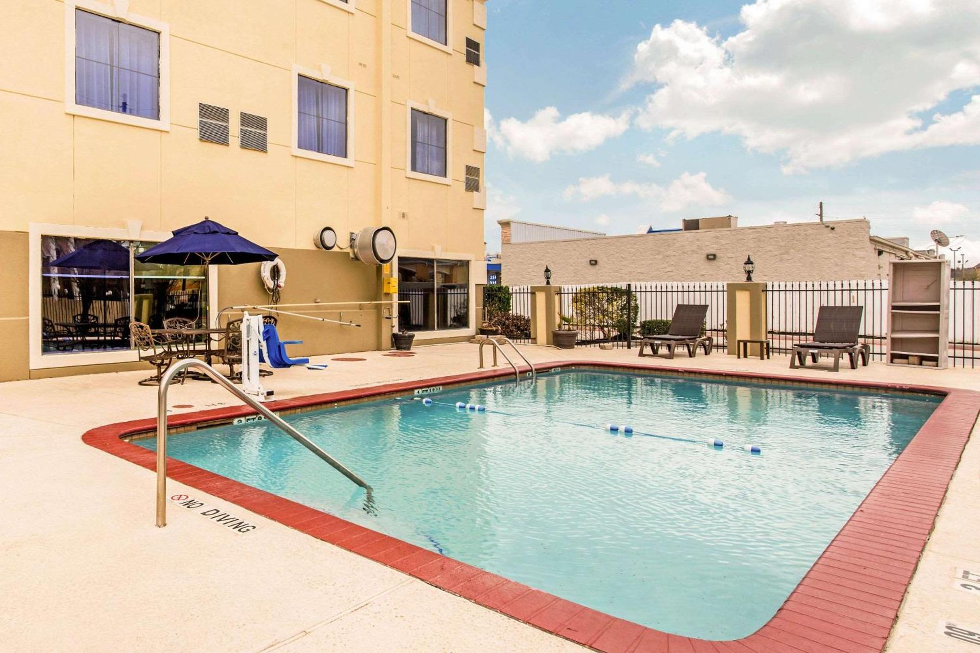 Comfort Inn & Suites Iah Bush Airport - East Humble Luaran gambar